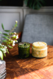 Pesto z medvědího česneku s pečenými vlašskými ořechy (vegan)